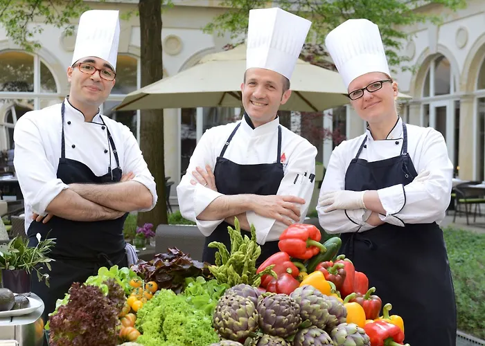 Отель Rocco Kennedy 5*