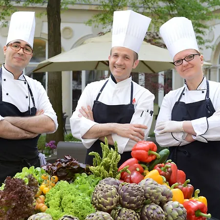 Otel Rocco Kennedy 5*