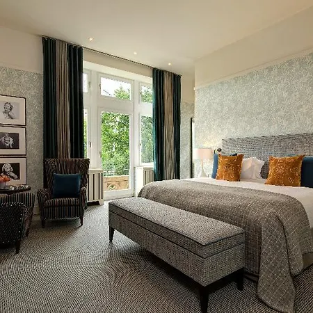 Rocco Kennedy Hotell