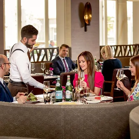 Rocco Kennedy Hotel Frankfurt nad Menem