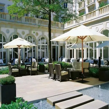 酒店 Rocco Kennedy 5*